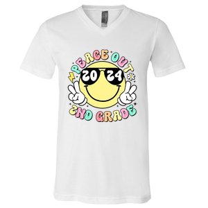 Peace Out 2nd Grade Retro Smile Last Day Of School 2024 V-Neck T-Shirt