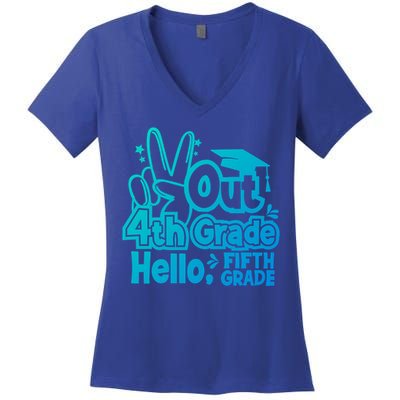 Peace Out 4Th Grade Hello 5Th Grade Teacher Graduation Cap Great Gift Women's V-Neck T-Shirt