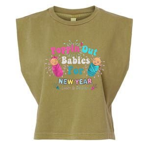 Poppin Out Babies For The New Year Labor & Delivery 2025 Garment-Dyed Women's Muscle Tee