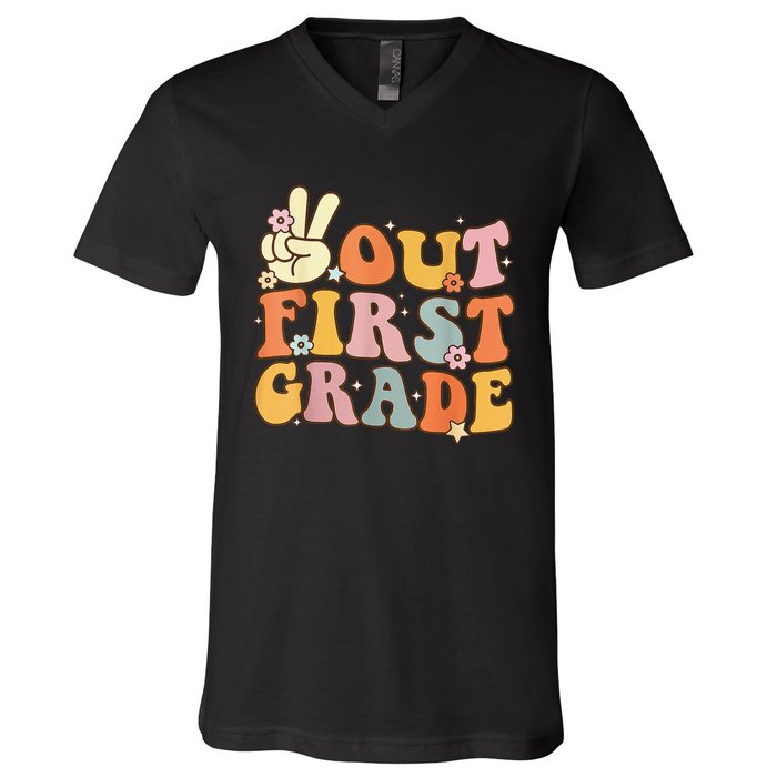 Peace Out First Grade Last Day of School 1st Grade V-Neck T-Shirt