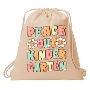 Peace Out Kindergarten Cute Groovy Last Day of Kindergarten Drawstring Bag