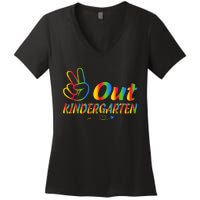 Peace Out Kindergarten Last Day Of Kindergarten Teacher Women's V-Neck T-Shirt