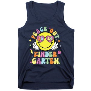 Peace Out Kindergarten Cute Groovy Last Day Of Kindergarten Tank Top