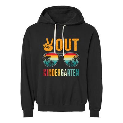 Peace Out Kindergarten Retro Graduation Last Day Of School Garment-Dyed Fleece Hoodie