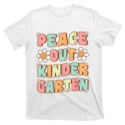 Peace Out Kindergarten Cute Groovy Last Day of Kindergarten T-Shirt