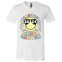 Peace Out Kindergarten Retro Smile Last Day Of School 2024 V-Neck T-Shirt