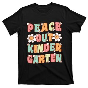 Peace Out Kindergarten Cute Groovy Last Day Of Kindergarten T-Shirt