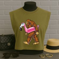 Pool Party Bigfoot Flamingo Wo Sasquatch Pink Float Garment-Dyed Women's Muscle Tee