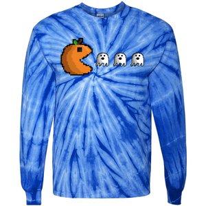 Pixel Pumpkin Eating Ghosts Cute Gamer Halloween Gift Tie-Dye Long Sleeve Shirt