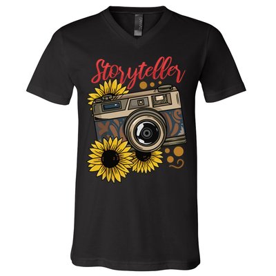 Photographer Photography Storyteller Camera Gift V-Neck T-Shirt