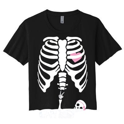 Pregnant Skeleton Baby Girl Halloween Costume Women's Crop Top Tee