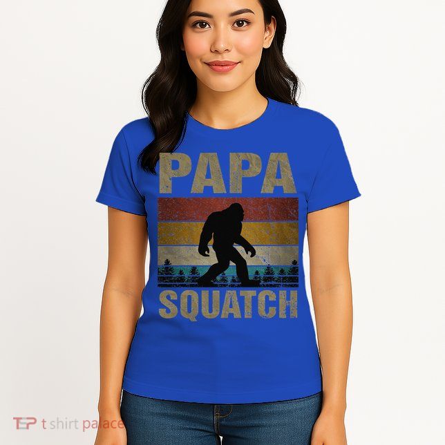 Papa Squatch Bigfoot Papa Sasquatch Yeti Family Womens T-Shirt