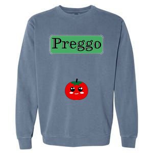 Preggo Sauce Funny Maternity Halloween Costume Tomato Sauce Garment-Dyed Sweatshirt