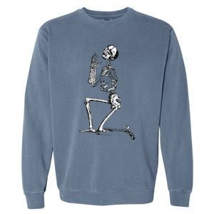 Praying Skeleton Kneeling Skull Emo Halloween Garment-Dyed Sweatshirt