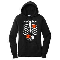 Pregnant Skeleton Mom Halloween Pregnancy Baby Announcement Women's Pullover Hoodie