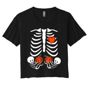 Pregnant Skeleton Twin Pregnancy Halloween Baby Announcement Women's Crop Top Tee