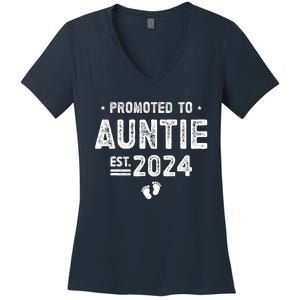 Promoted To Auntie 2024 Soon To Be Auntie Women's V-Neck T-Shirt