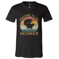 Prepare To Be Skunked Cribbage Lovers Vintage Cribbage Game V-Neck T-Shirt