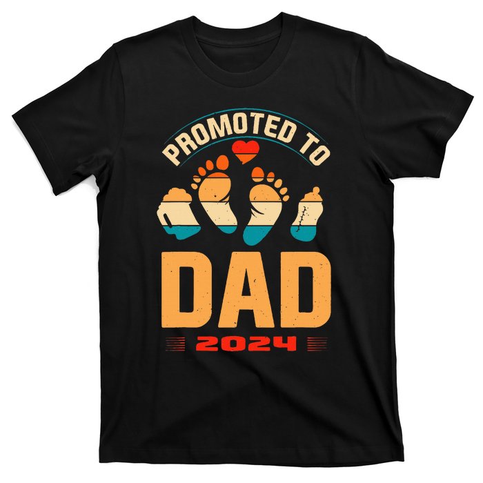 Promoted To Daddy 2024 Vintage Soon To Be New Dad Father Day T-Shirt