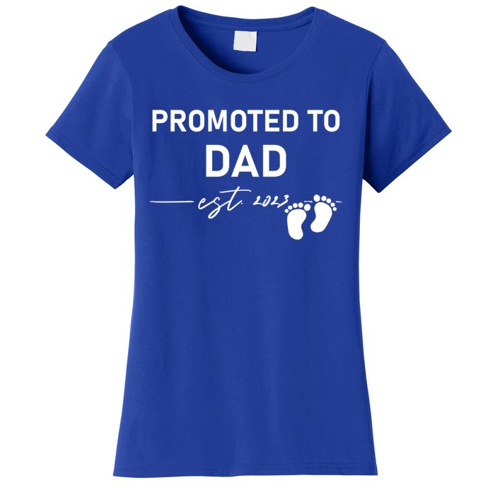 Promoted To Dad Est 2023 New Daddy To Be FatherS Day Cool Gift Women's T-Shirt