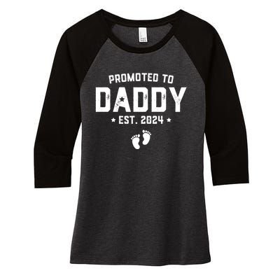 Promoted To Daddy Est. 2024 Baby Gift For New Daddy Women's Tri-Blend 3/4-Sleeve Raglan Shirt