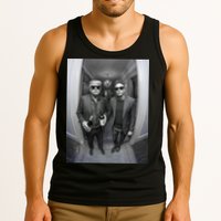 President Trump Elon Musk Funny Meme Knocking On Door Tank Top