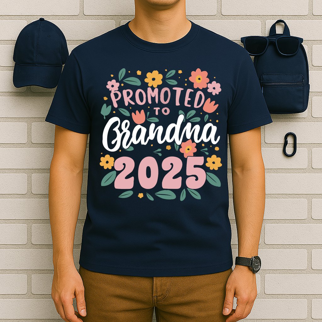 Promoted To Grandma 2025 First Time New Grandma Pregnancy T-Shirt
