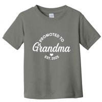 Promoted To Grandma Est 2025 Toddler T-Shirt