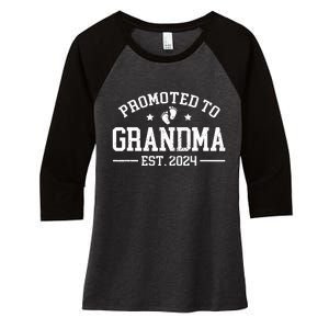 Promoted To Grandma Est 2024 Grandparents Baby Announcement Women's Tri-Blend 3/4-Sleeve Raglan Shirt