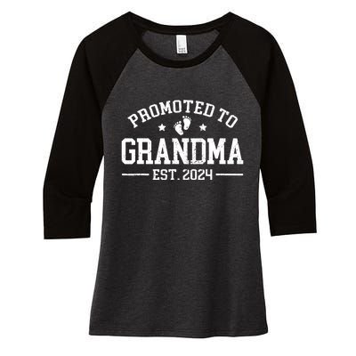 Promoted To Grandma Est 2024 Grandparents Baby Announcement Women's Tri-Blend 3/4-Sleeve Raglan Shirt