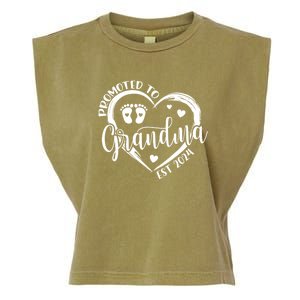 Promoted To Grandma Est. 2024 Grandparents Baby Announcement Garment-Dyed Women's Muscle Tee