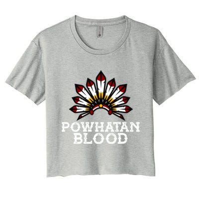 Powhatan Tribe Headdress Proud Native American Powhatan Gift Women's Crop Top Tee