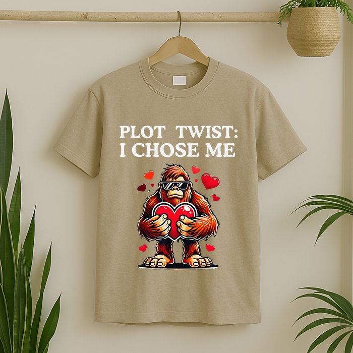 Plot Twist I Chose MeFunny Sasquatch Meme Selflove Bigfoot T-Shirt
