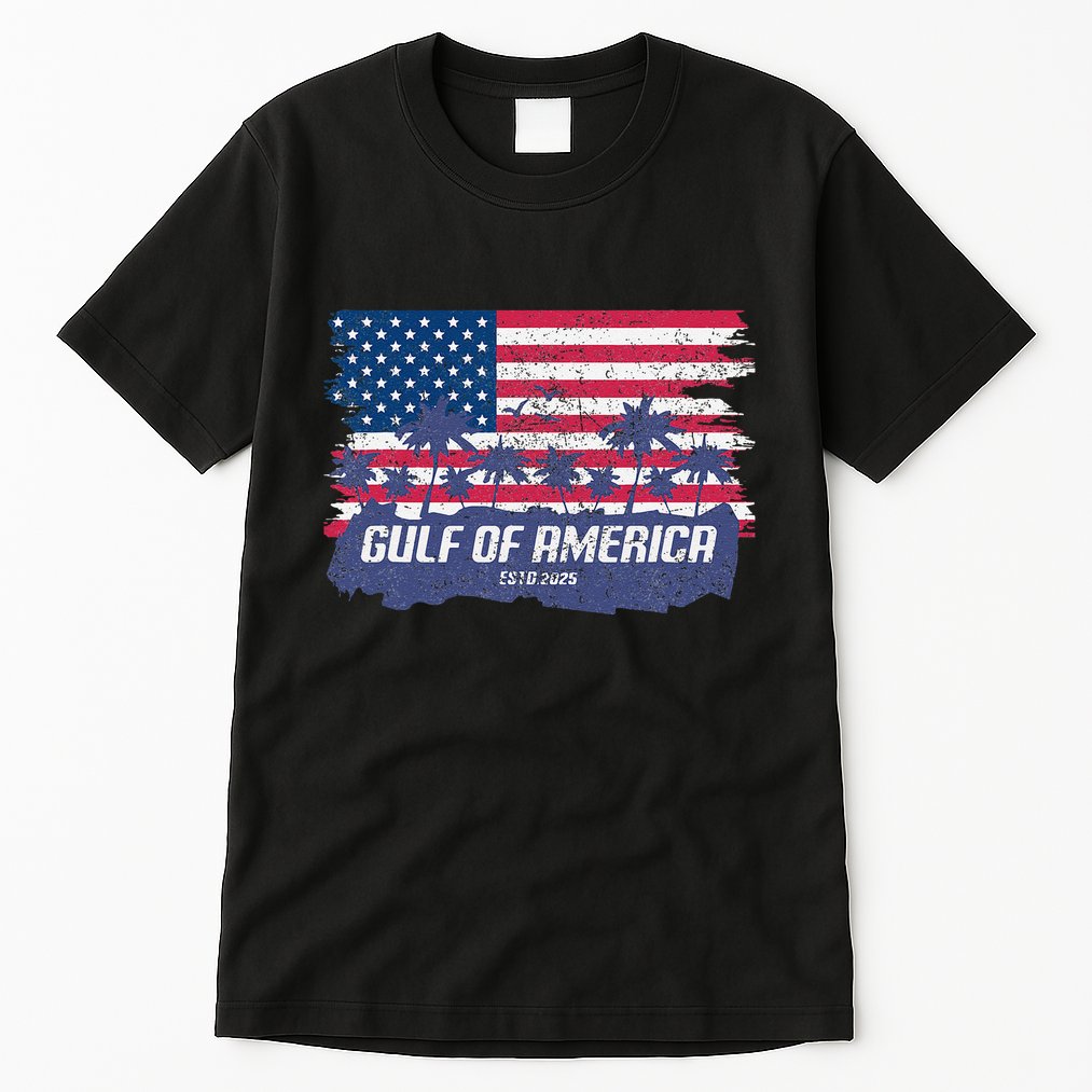 Palm Trees Over Vintage American Flag Gulf Of Mexico Tall T-Shirt