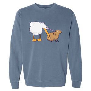 Pelican Tries To Eat Capybara Funny Cute Kawaii Meme Garment-Dyed Sweatshirt