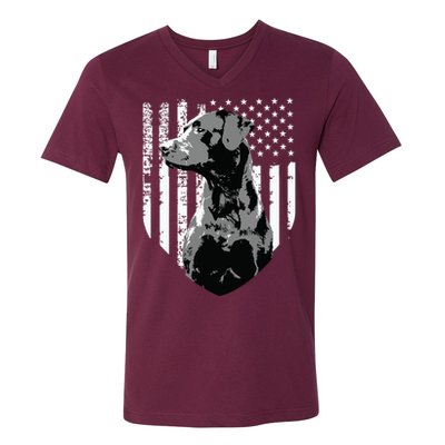 Patriotic USA Flag Black Labrador Gift For Lab Owners V-Neck T-Shirt