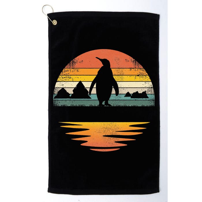 Penguin Vintage Retro Sunset Penguin Lover Golf Towel