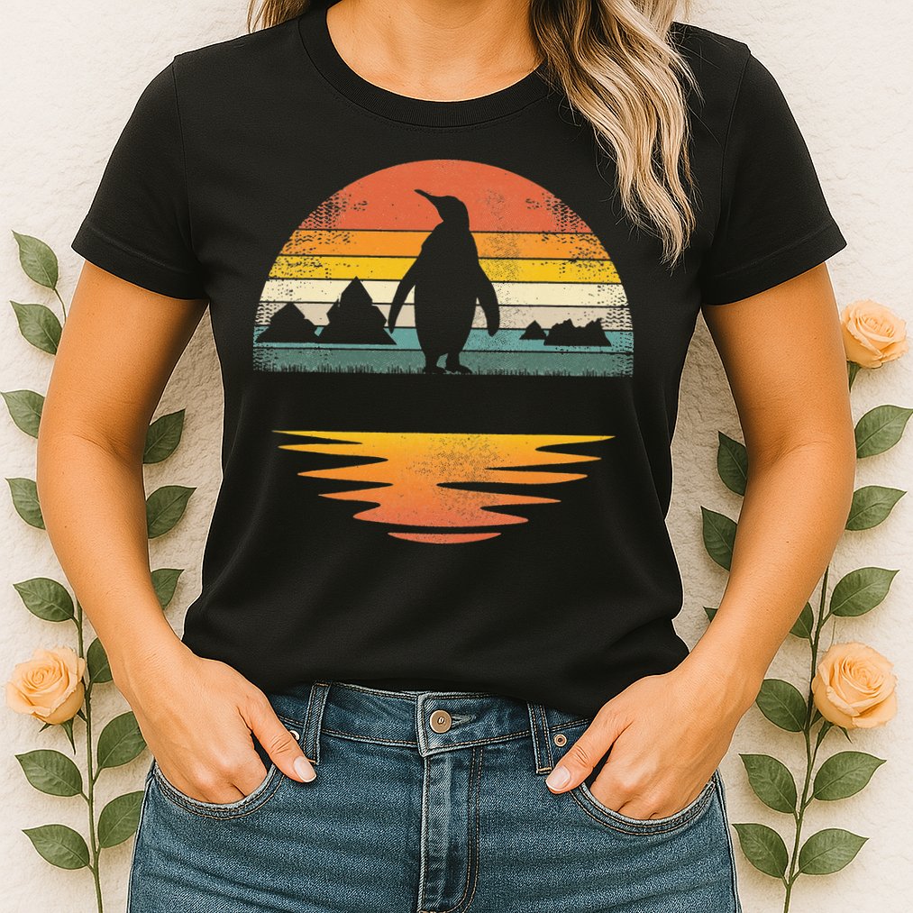 Penguin Vintage Retro Sunset Penguin Lover Womens T-Shirt
