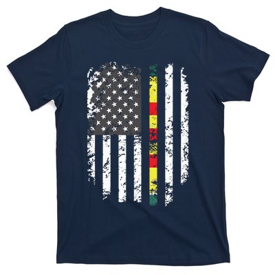 Proud Vietnam Veteran Us Flag Ribbon Father Gift T-Shirt