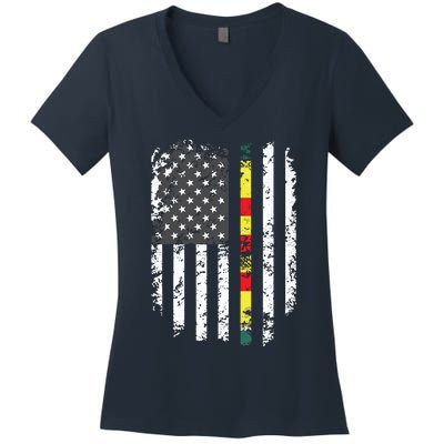 Proud Vietnam Veteran Us Flag Ribbon Father Gift Women's V-Neck T-Shirt