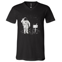 Postal Worker Funny For Delivery Mailman Astronaut V-Neck T-Shirt