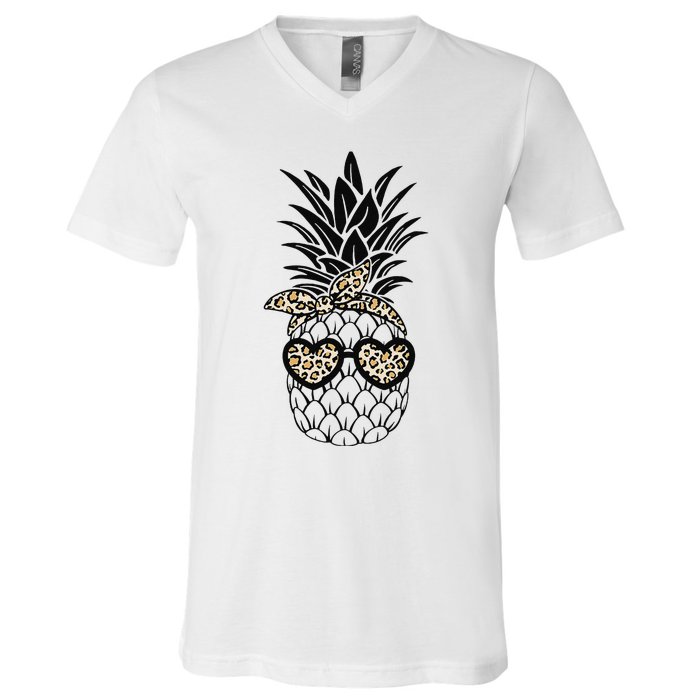 Pineapple Wearing Glasses Leopard Fun Pineapple V-Neck T-Shirt