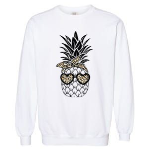 Pineapple Wearing Glasses Leopard Fun Pineapple Garment-Dyed Sweatshirt