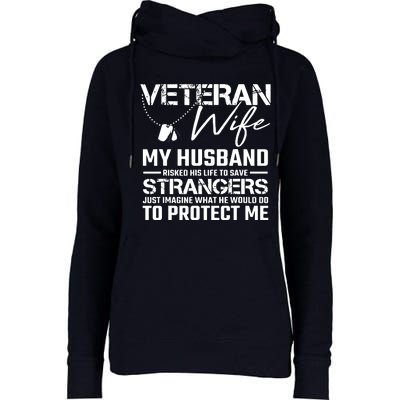 Proud Wife Of A U.S. Army Veteran, Veterans Day Gift Womens Funnel Neck Pullover Hood