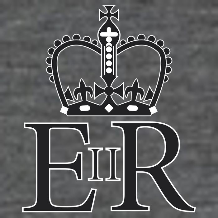 Queen Elizabeth II 7 Panel Mesh Trucker Snapback Hat
