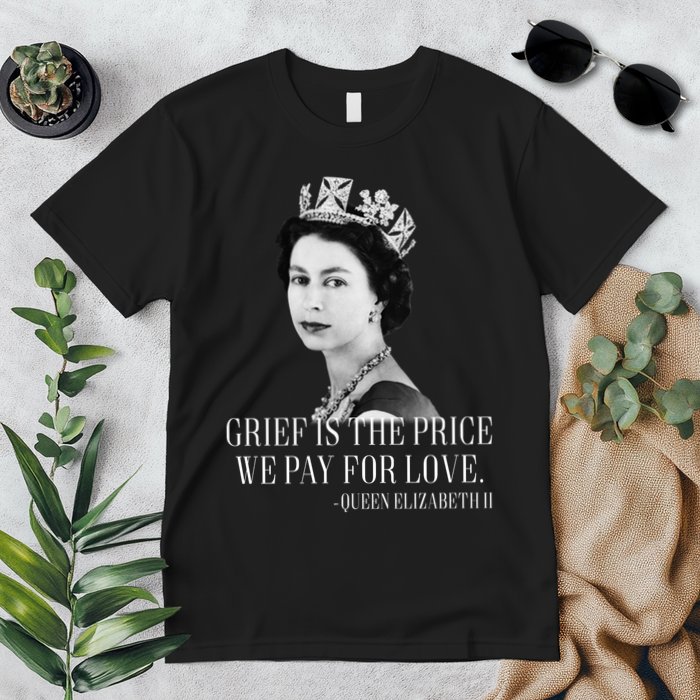 Queen Elizabeth II Inspiring Quote Premium T-Shirt