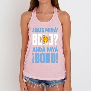 Qué Mirás Bobo, Andá Pa' Allá Funny Speech Women's Knotted Racerback Tank