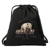 Queen Of The Tetons Grizzly Bear 399 Drawstring Bag