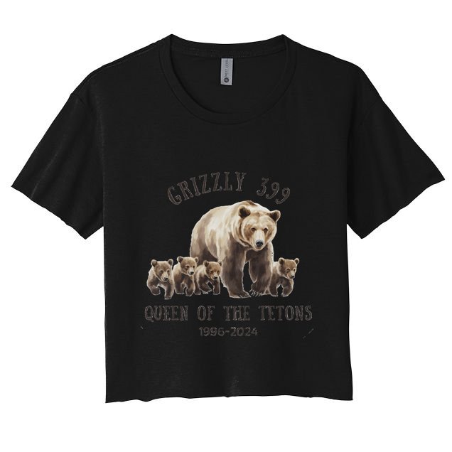 Queen Of The Tetons Grizzly Bear 399 Crop Top