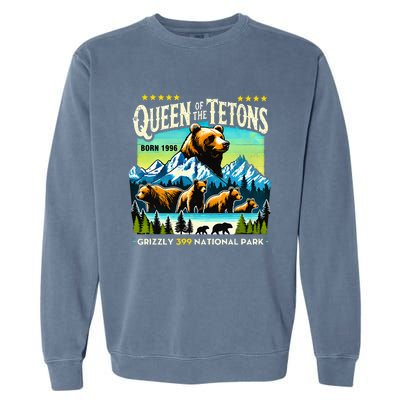 Queen Of The Tetons Grizzly 399 National Park Bear Lovers Garment-Dyed Sweatshirt